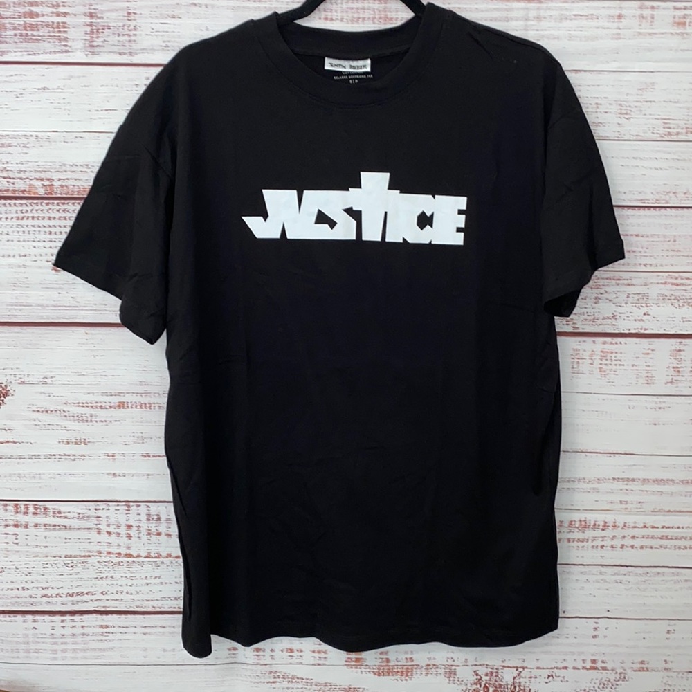 Justin Bieber Justice Tee Men’s / Women’s. Unisex shirt from Cotton On.